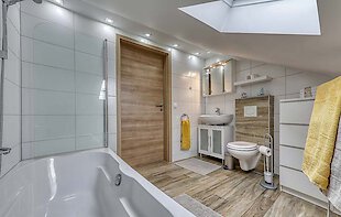 luxuriöses Badezimmer